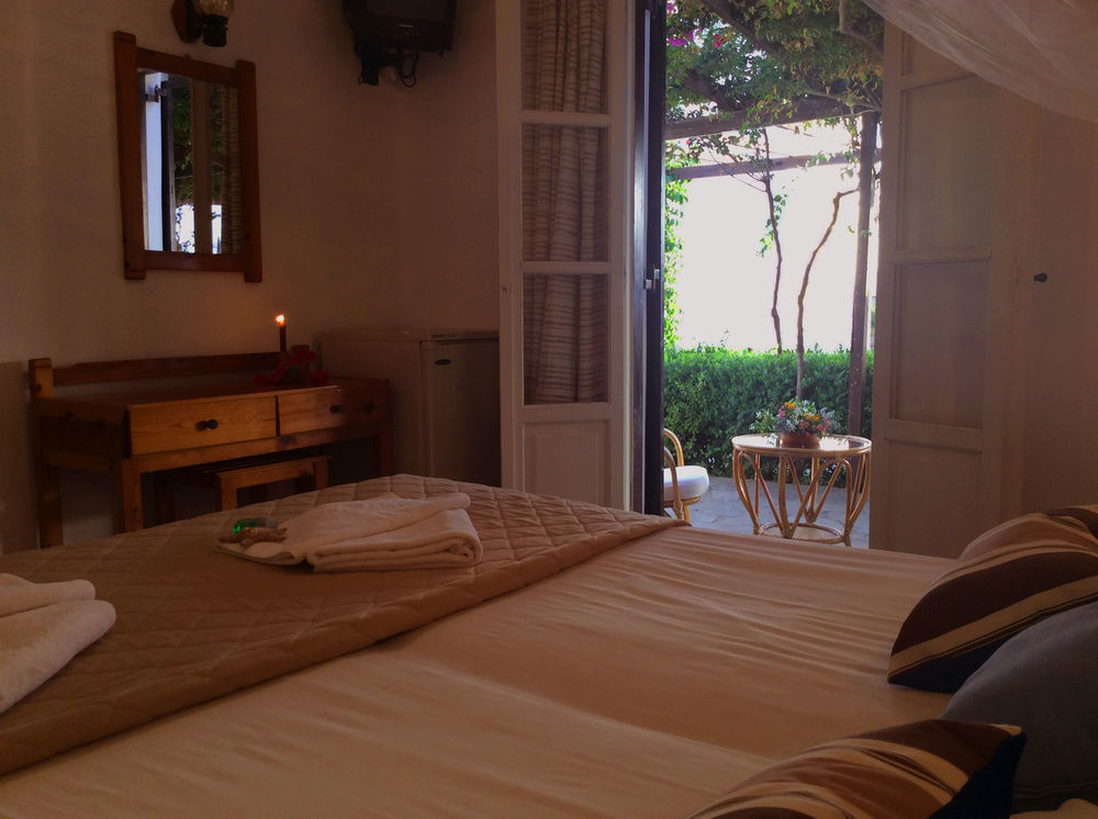 Arokaria Seaside Hotel Ambelász Kültér fotó